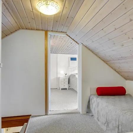 4 Bedroom Lovely In
